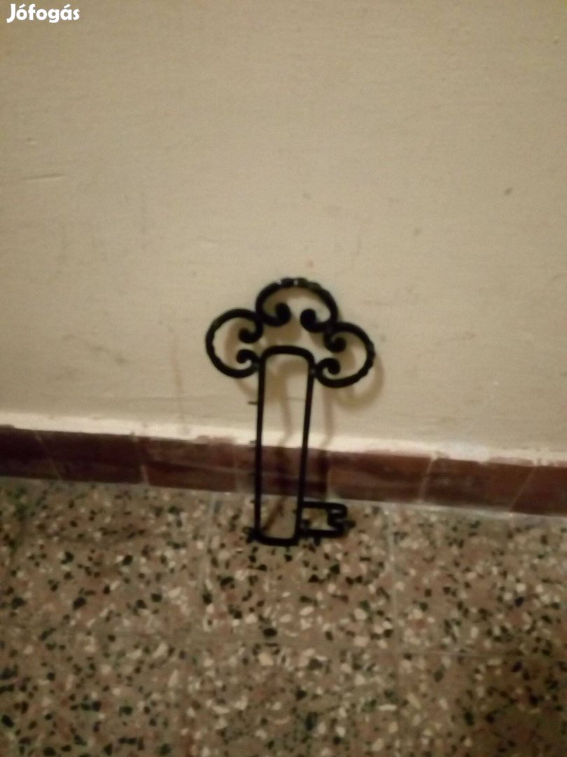Kulcstartó használt eladó!