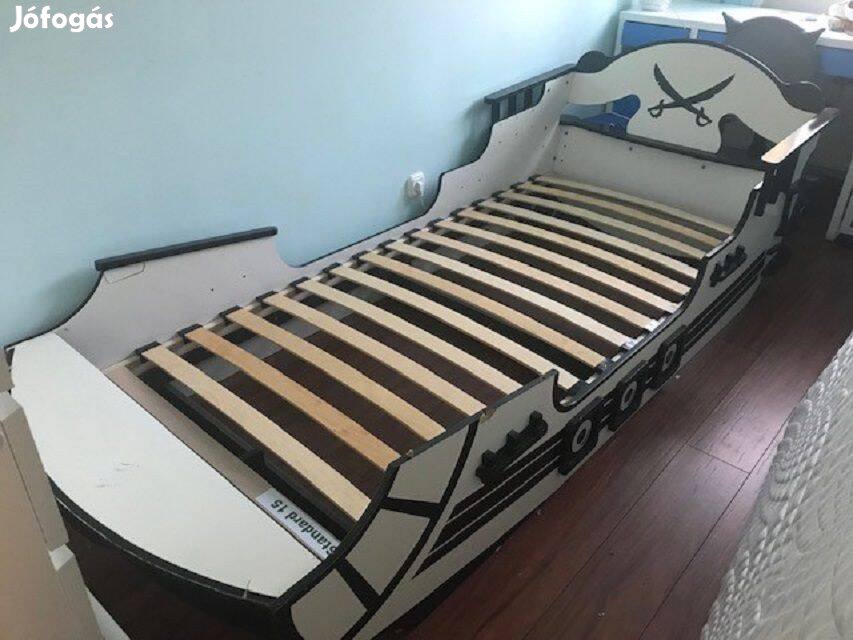Különleges hajós ágy hajó formájú gyerekágy kalózos ágy 90 x 200
