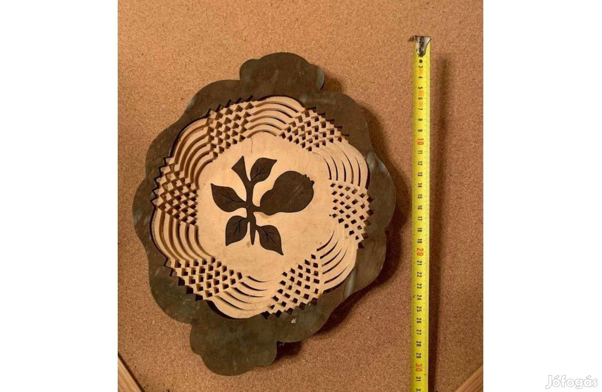 Különleges kialakítású 31 cm Fa tányér