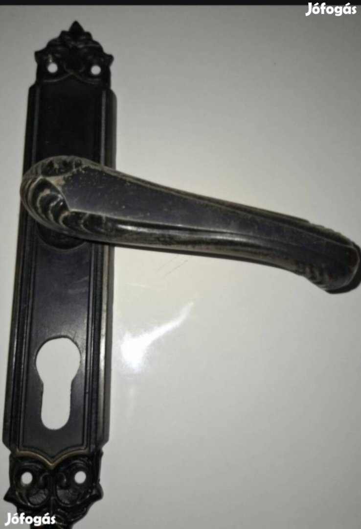 Különleges mintázatú retró kilincs