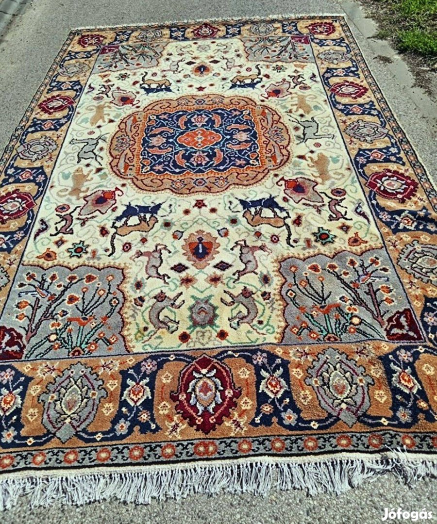 Különlegesség !Gyönyörű békésszentandrási kézi csomózású,,