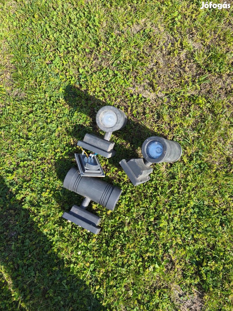 Kültéri két irányban világító fali spot lámpa eladó 