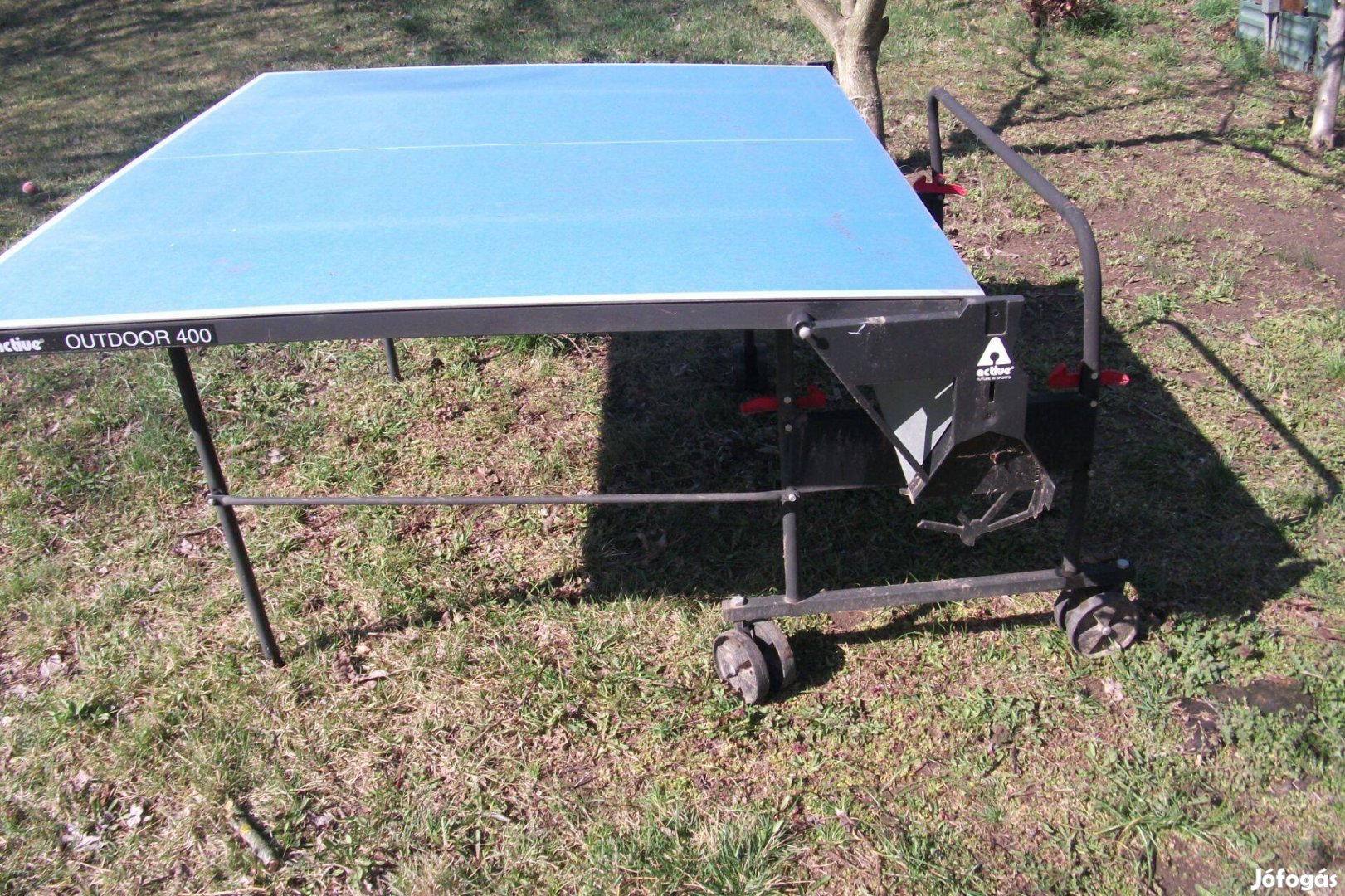 Kültéri ping-pong asztal