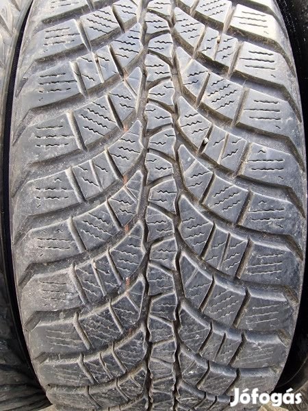 Kumho 205/45R17 WP71 6-7mm DOT16 használt gumi HG11908 téli