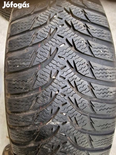 Kumho 205/60R16 WP51 6mm DOT18 használt gumi HG12591 téli