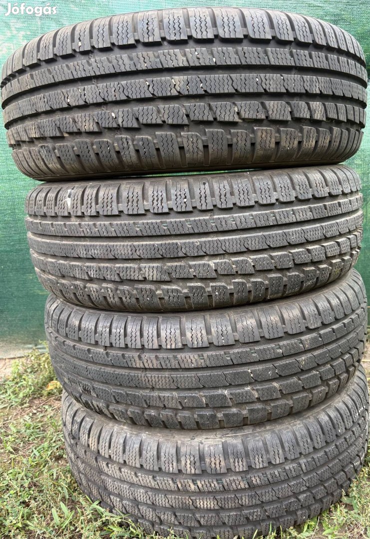 Kumho 205/65 r16 téligumi szett