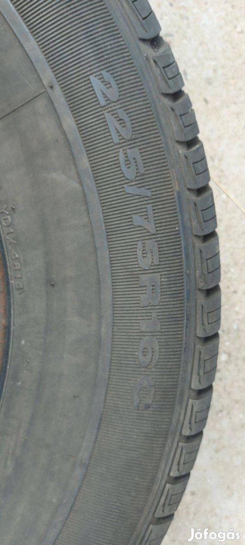 Kumho 225/75 R16C nyári gumi 4 db jó állapot