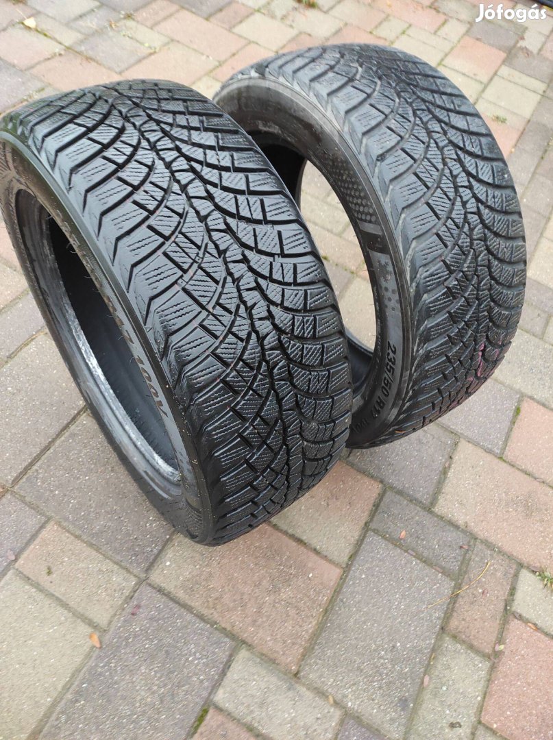 Kumho 235/50 R17 téligumi 2db