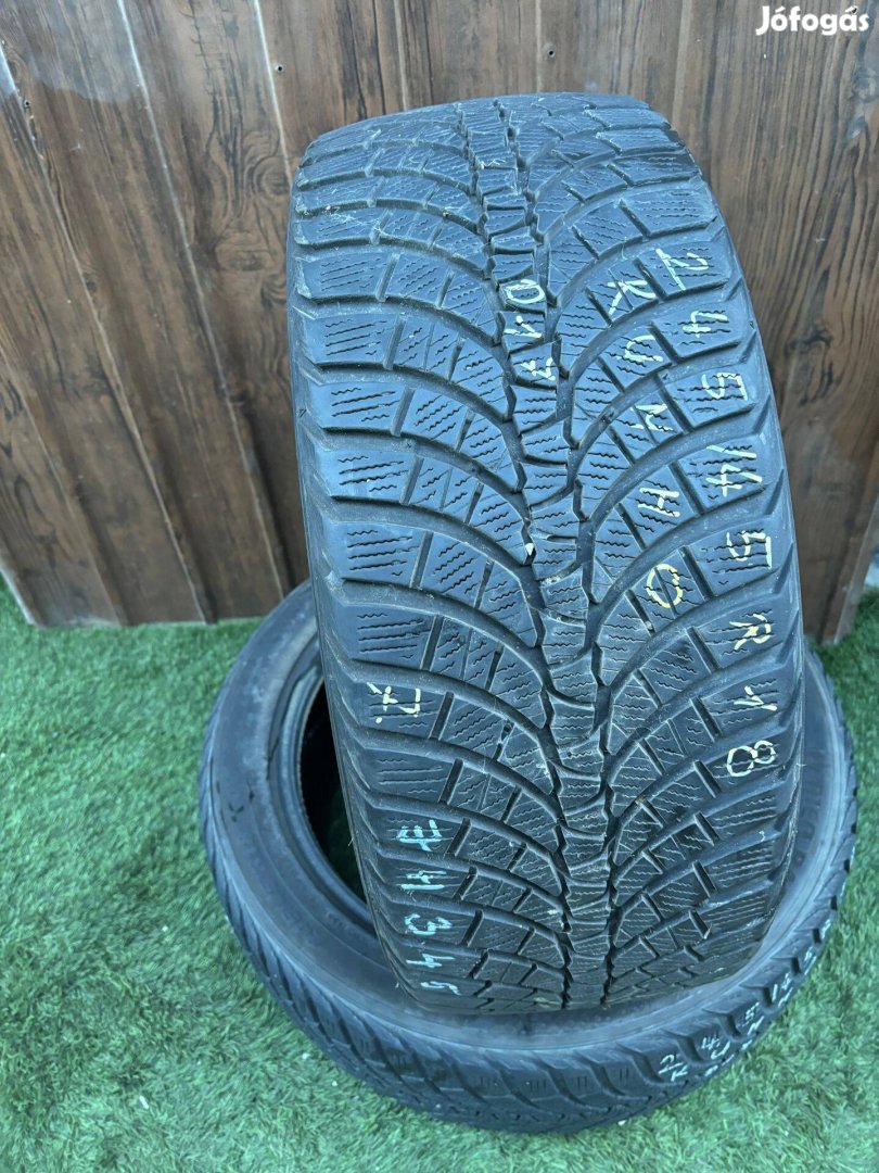 Kumho 245/45 R18 7mm 2017-es Téli Gumiabroncs 2db #345