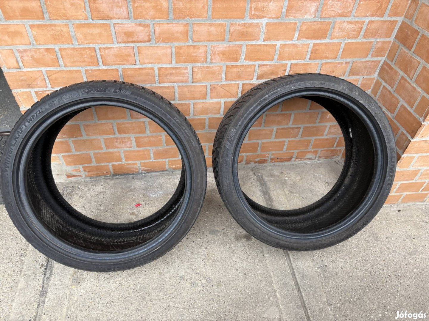 Kumho 275/30R19 téli gumi 2db