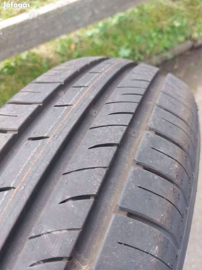 Kumho Ecowing 185/65 R15 88H nyári gumi