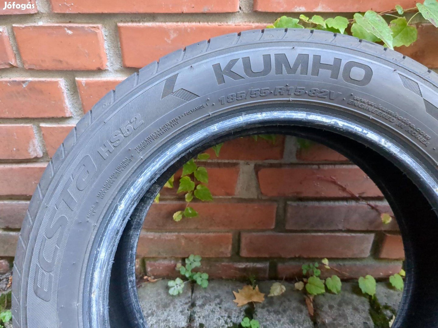 Kumho Ecsta HS52 185/55 R15 82V fél éves nyári gumi