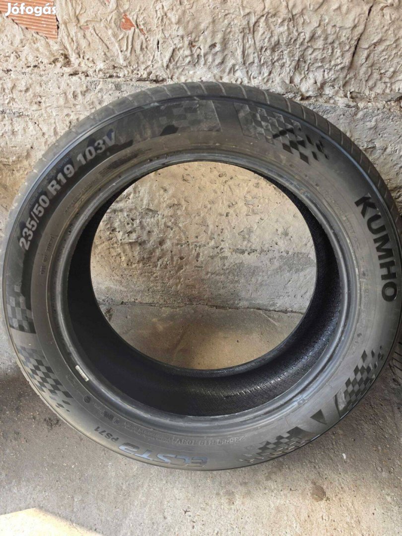 Kumho Gumu 23550 R19