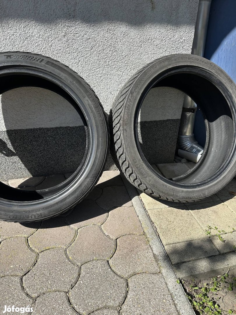 Kumho Téli gumi 235/40 R19