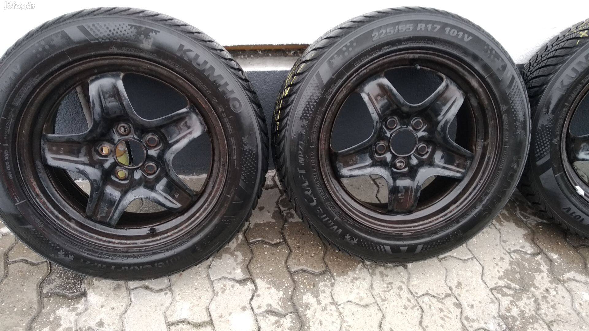 Kumho Wintercraft 225/55 R17 téligumi