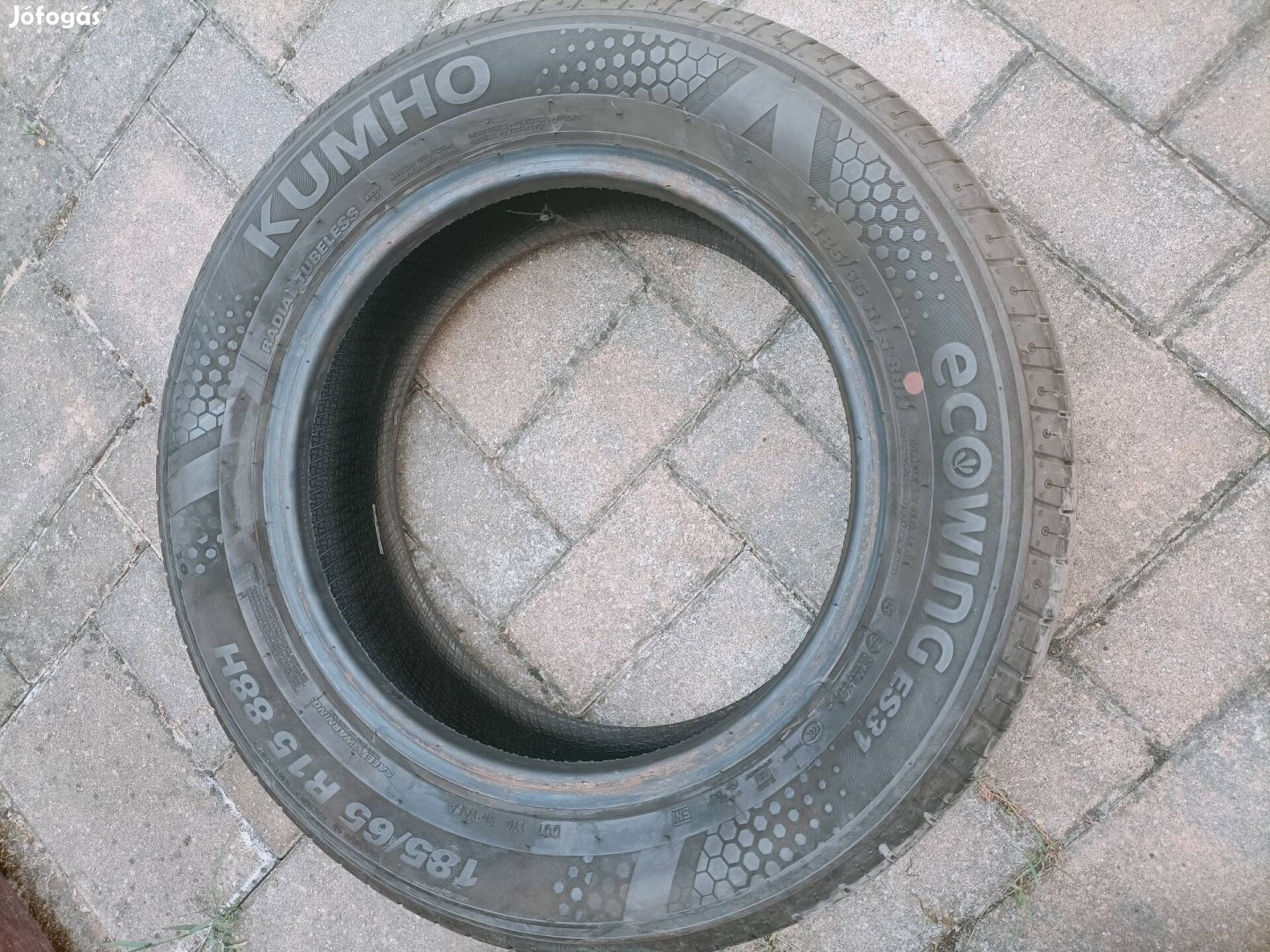 Kumho ecowing es31 nyári gumi szett eladó.