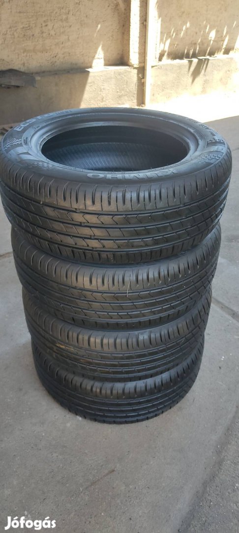 Kumho ecsta hs51 215/55r16 nyári gumi szinte új
