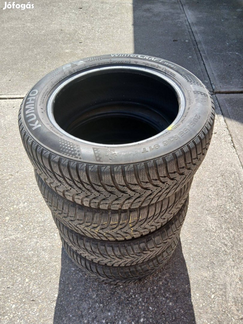 Kumho használt téli gumi szett eladó (205/55/R16) - DOT1617