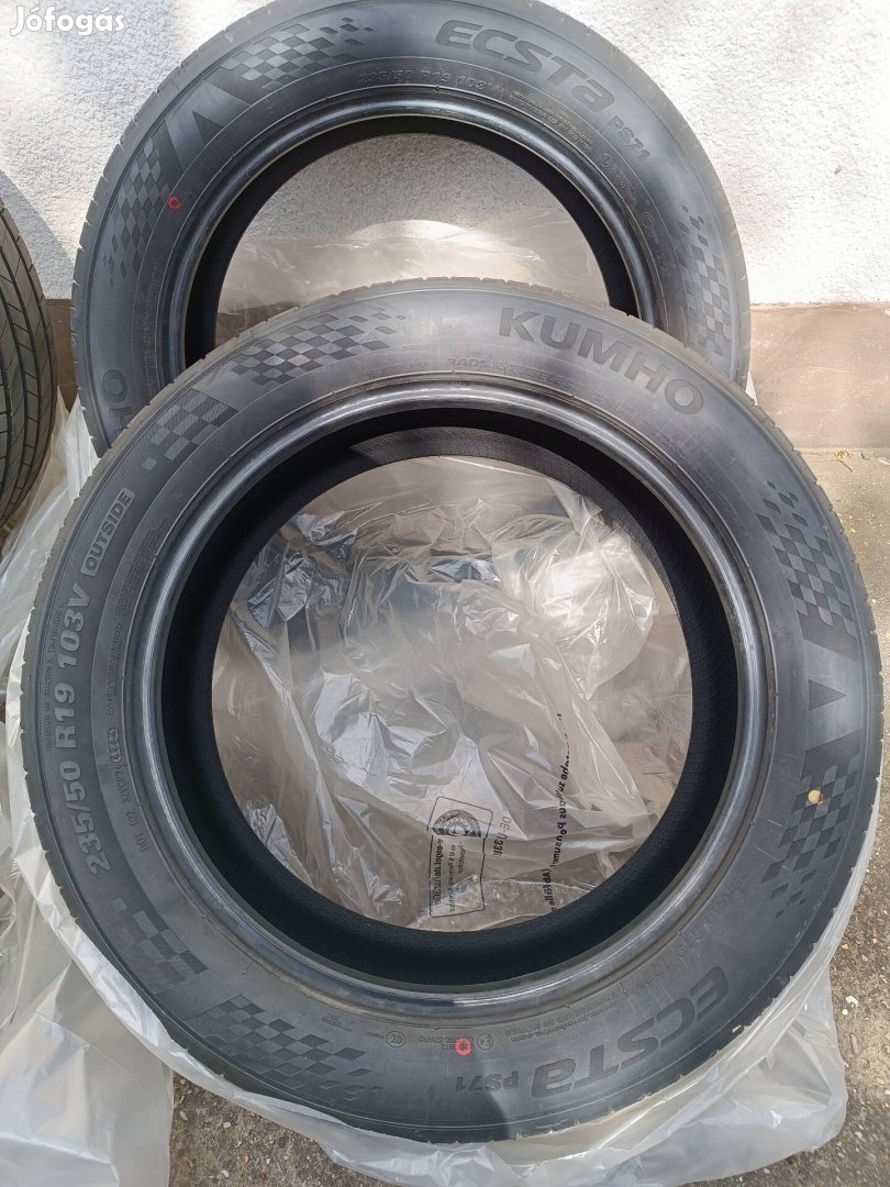 Kumho nyári gumi szett 235/50 R19