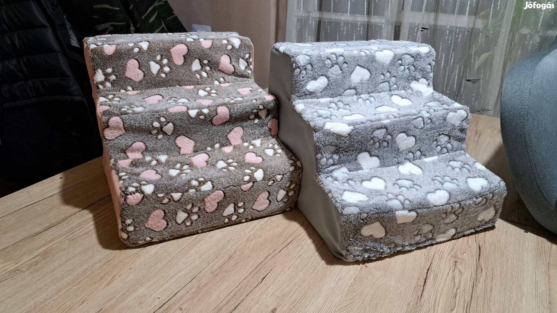 Kutya fellépő, kutyalépcső