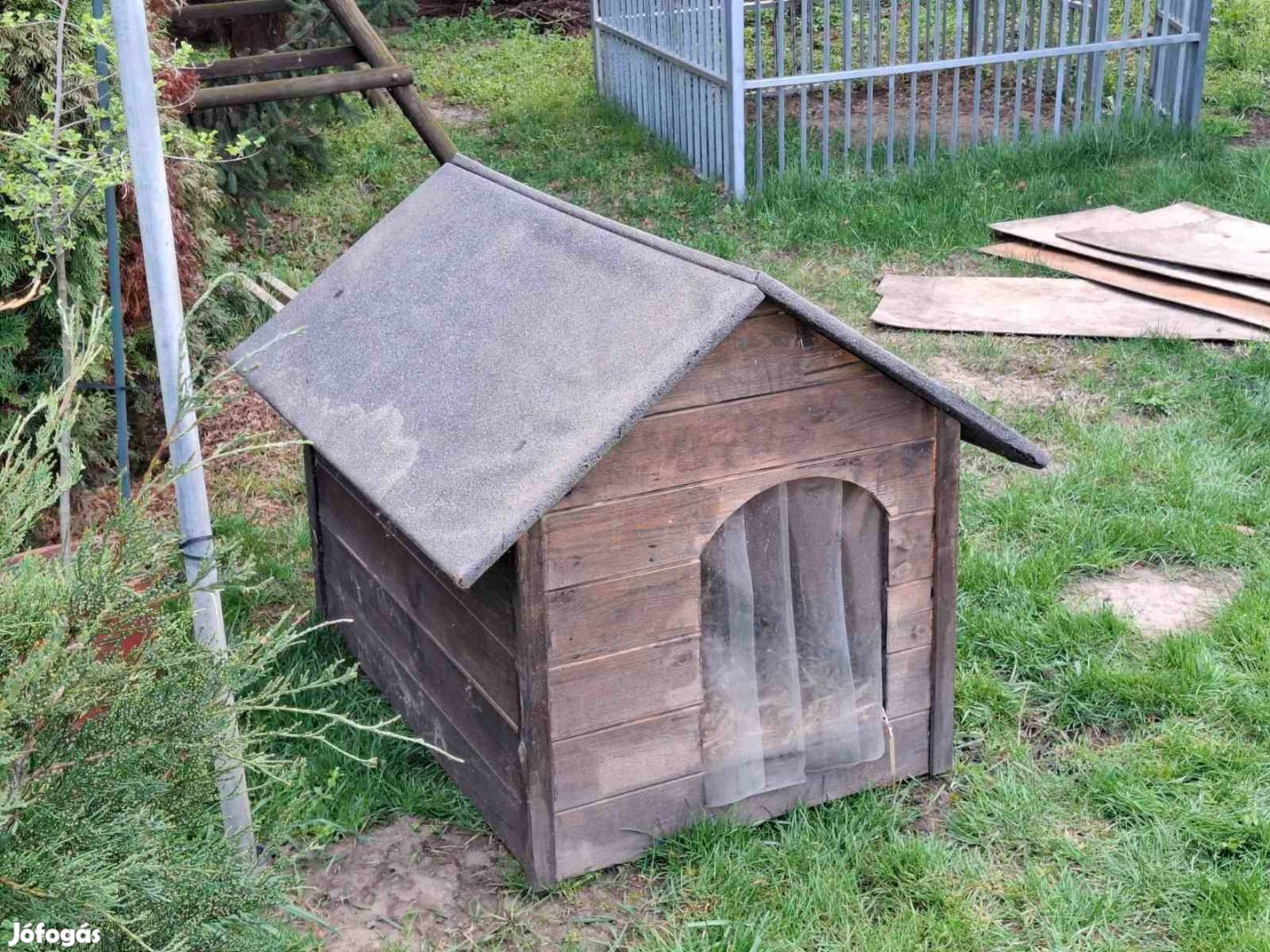 Kutyaház 100x70x82 (Hxszxm)