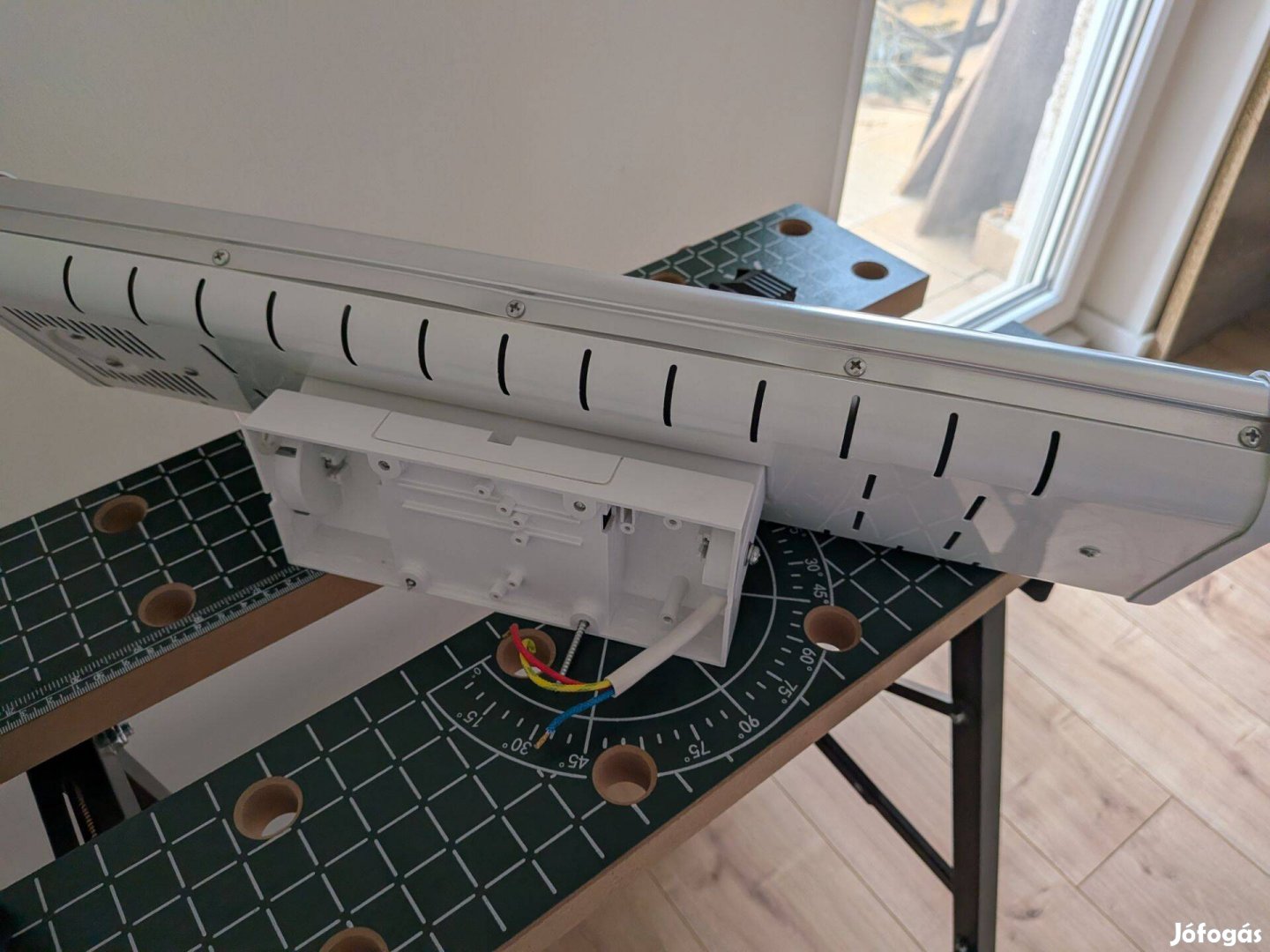 Kvarc-fali-hősugárzó