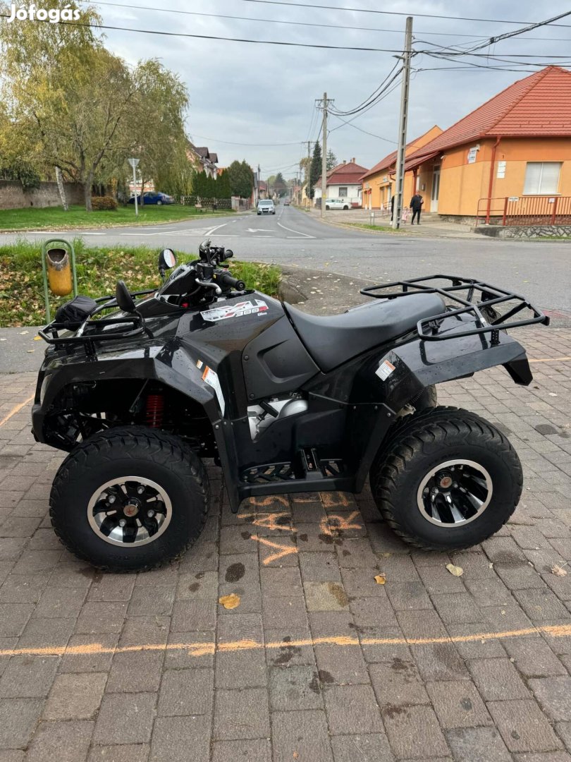 Kymco 300as quad keresi új gazdaját