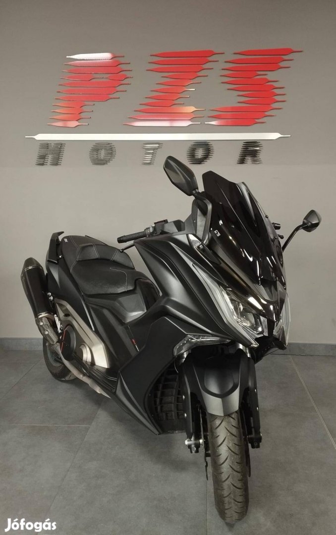 Kymco AK 550 Akrapovic