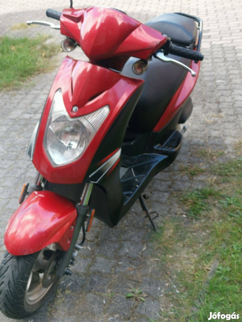Kymco Agility 50 4T jó állapotban eladó
