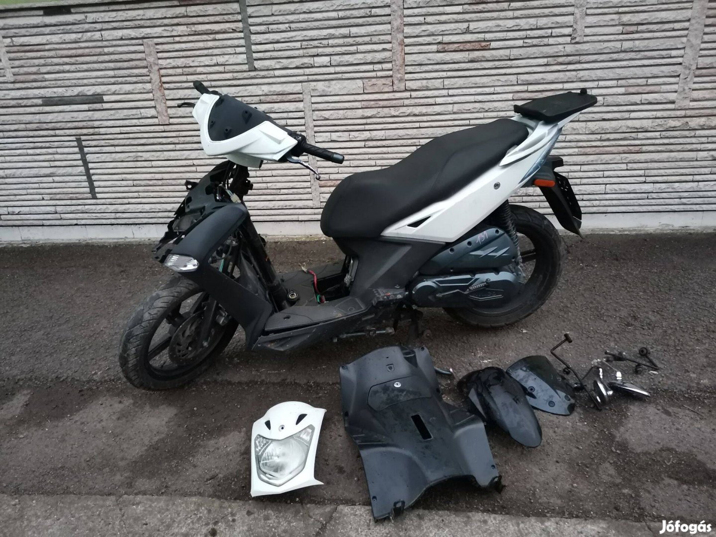 Kymco Agility City 125 bontás