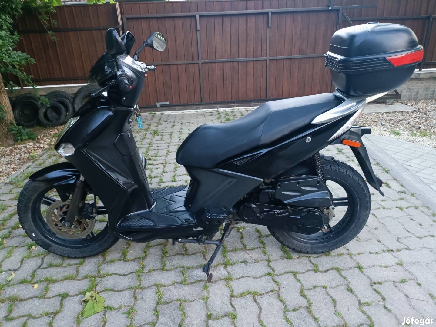 Kymco Agility City 4T robogó 