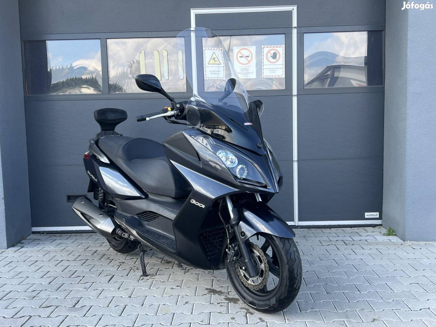 Kymco Downtown 300
