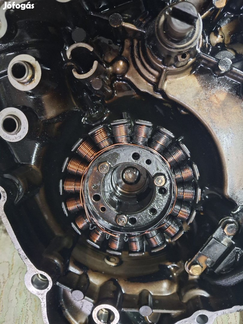 Kymco Downtown 300i generátor, gyújtás állórész , tekercsek.