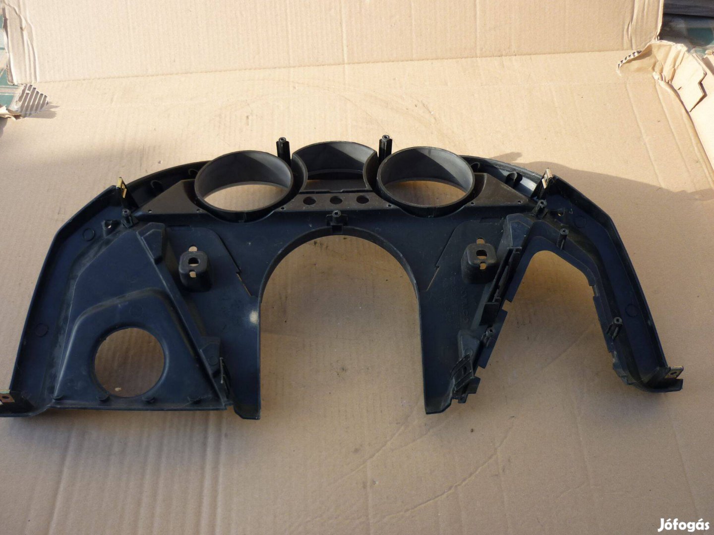 Kymco Downtown műszerfal befoglaló idom