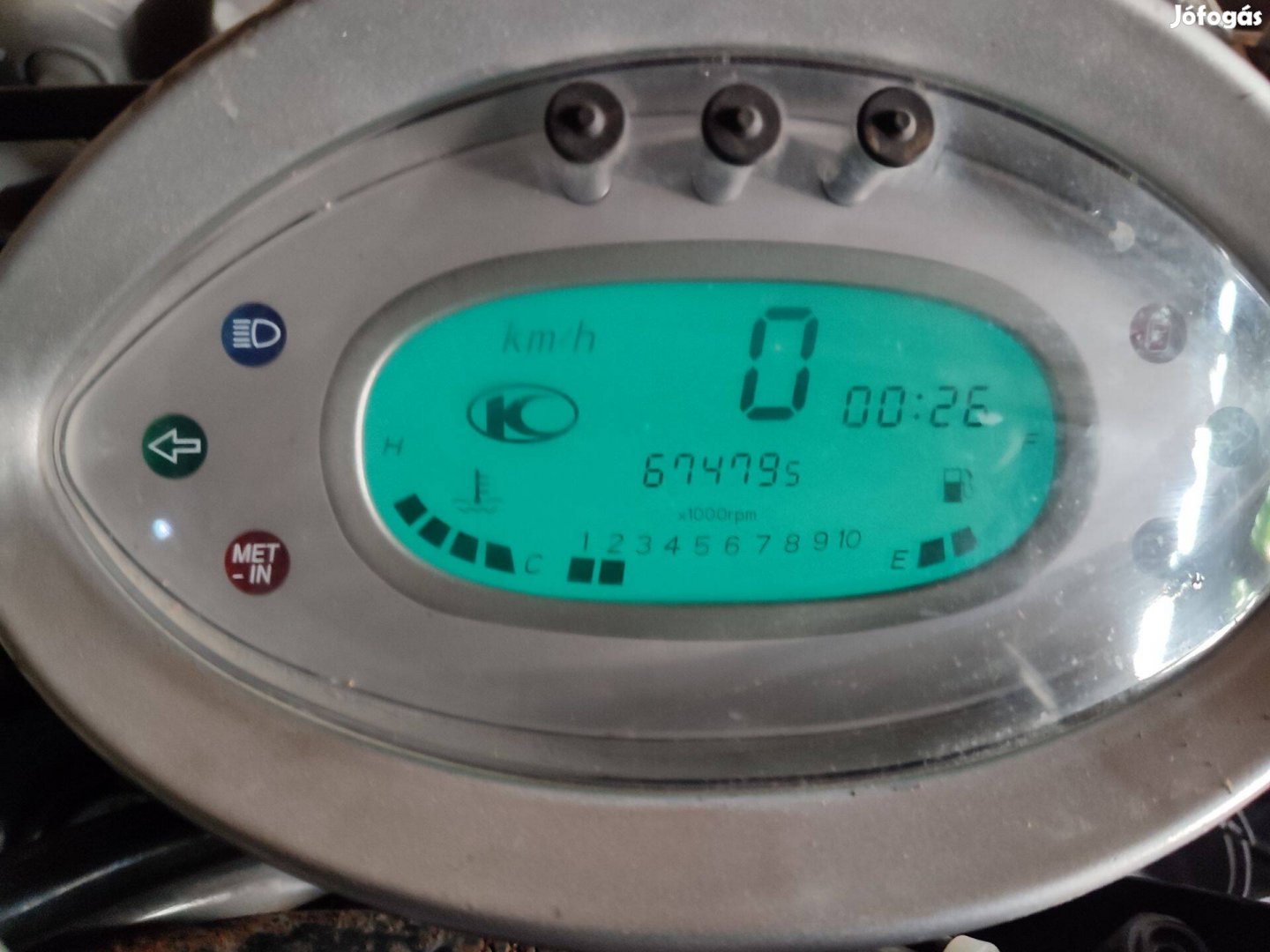 Kymco Grand Dink 250 km óra