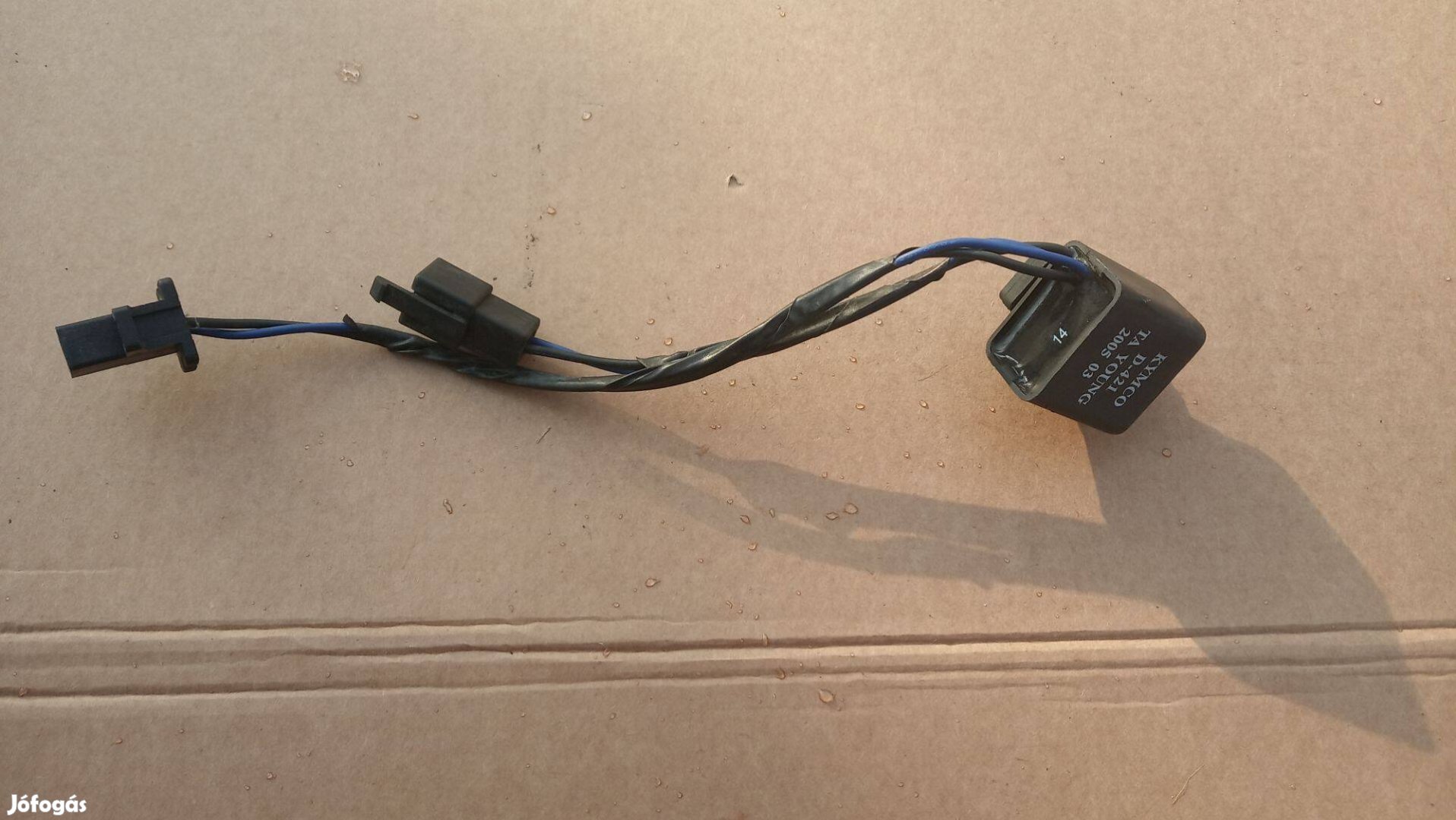 Kymco Grand Dink 250 ventilátort kapcsoló relé