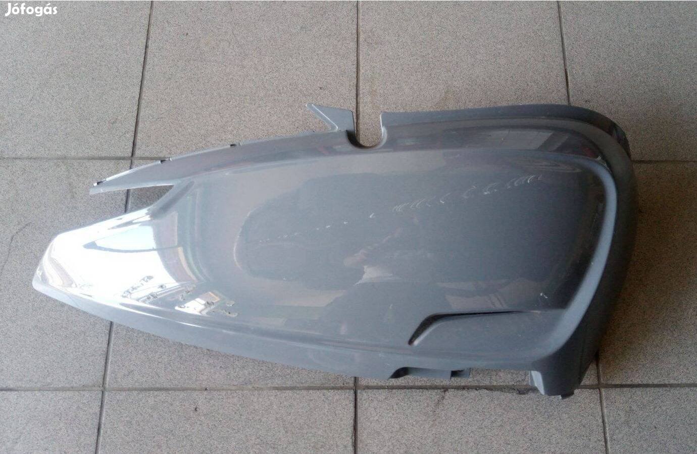 Kymco Like jobb hátsó idom Led