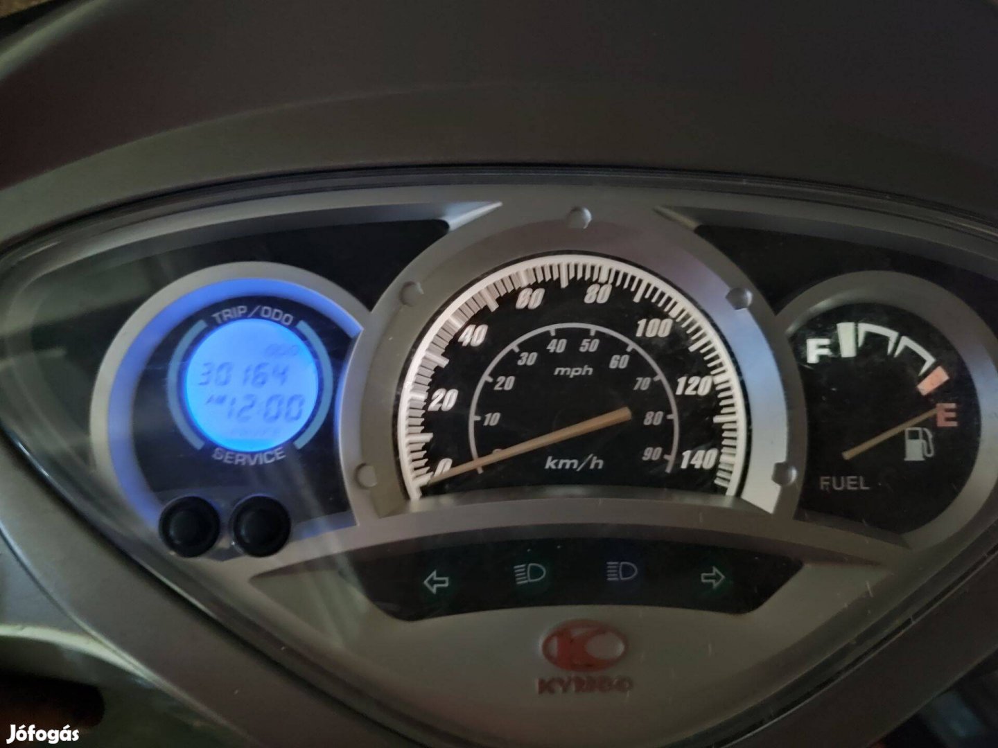 Kymco People S 125 - 200 km óra