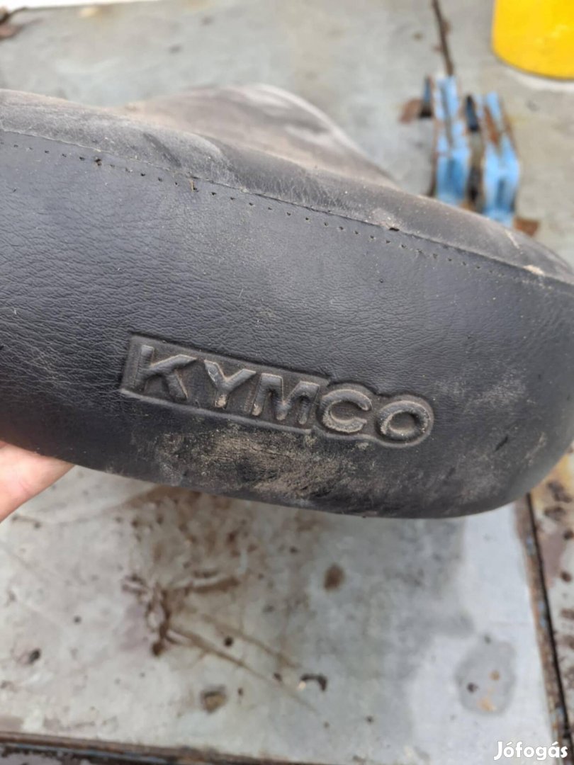 Kymco People ülés 