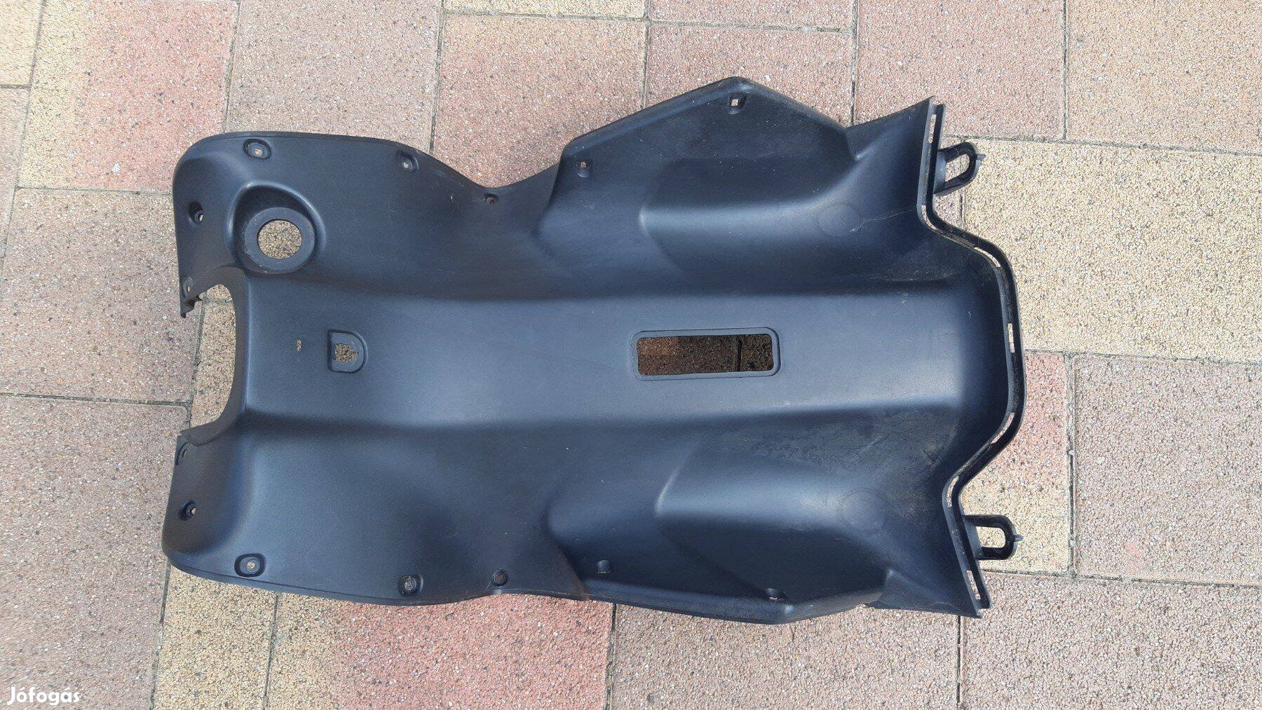 Kymco Super 8 térdidom