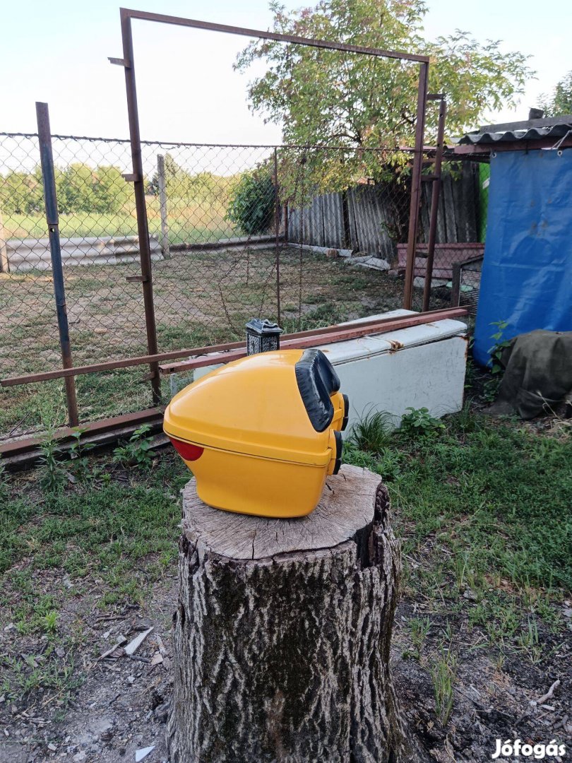 Kymko csomagtartó box eladó!