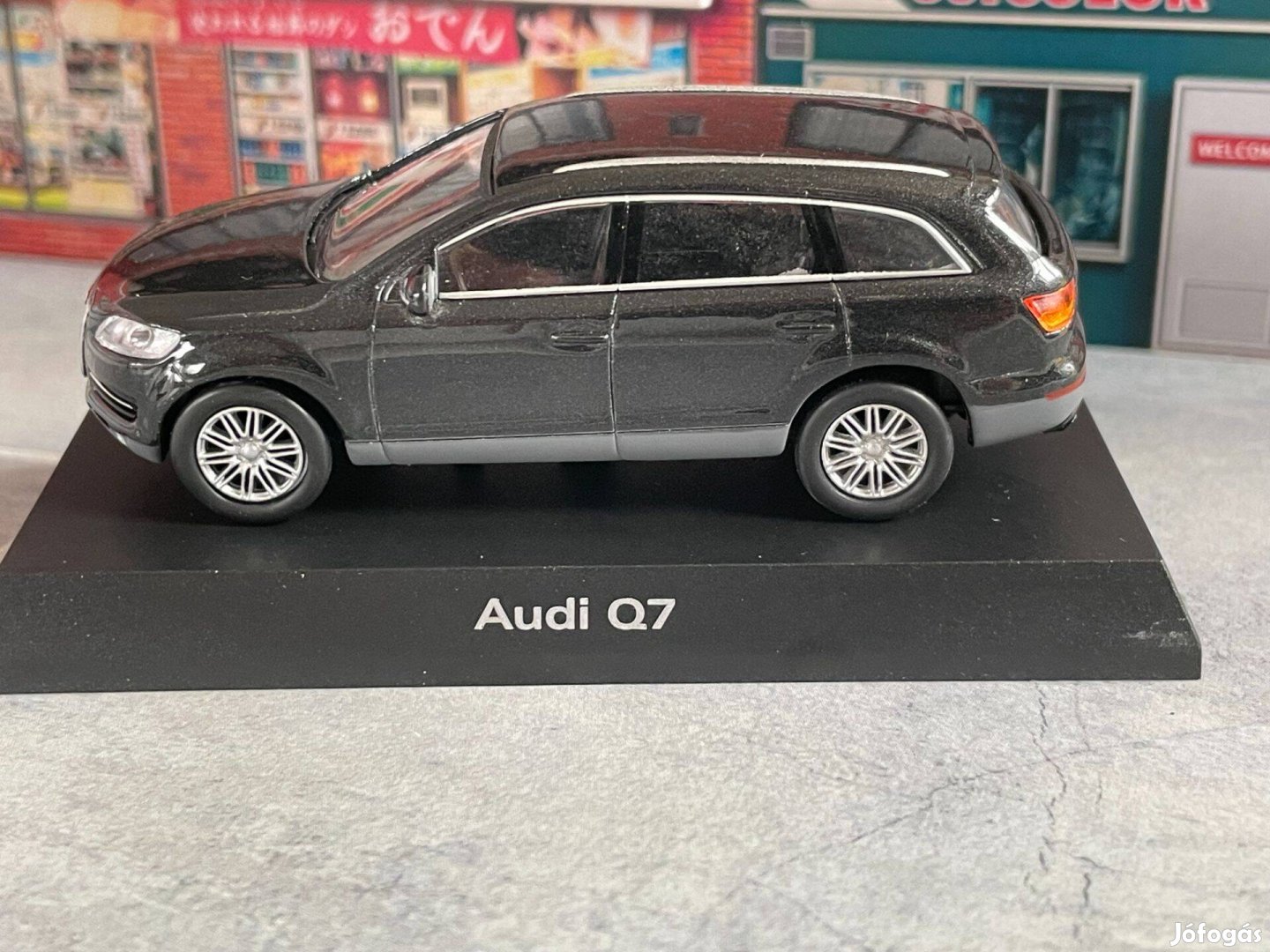 Kyosho Audi Q7 modellautó 1:64 méret