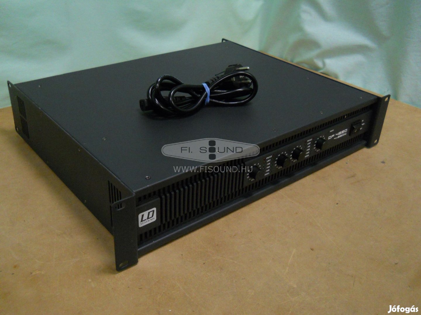 LD System DP 4950 , 2x950W,2-16 ohm,sztereo végfok erősítő