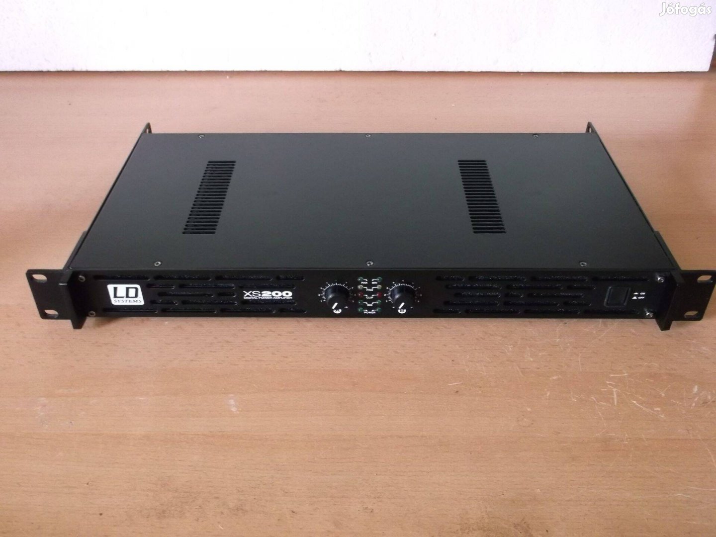 LD Systems XS200 Digital power amplifier