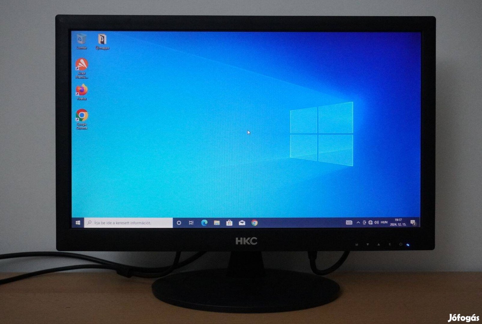 LED Monitor 18.5'' 1366x768 kijelző