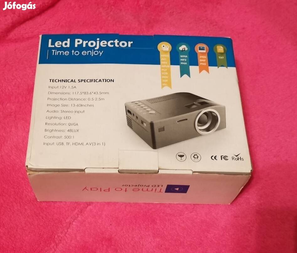 LED Projektor Újszerű Állapotban Kisméretű