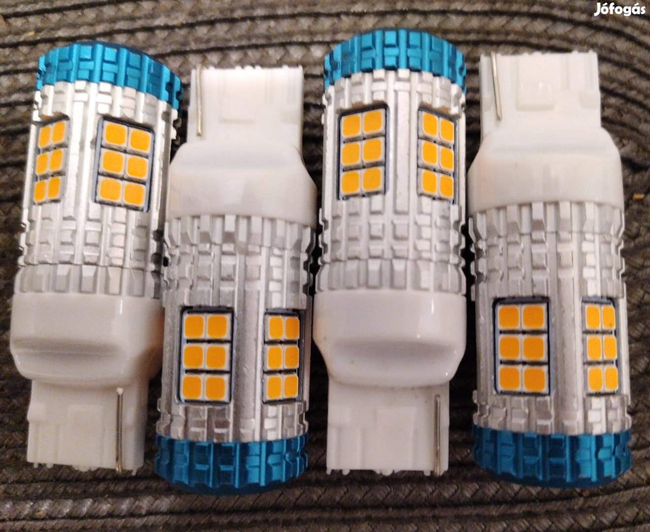 LED izzók indexbe