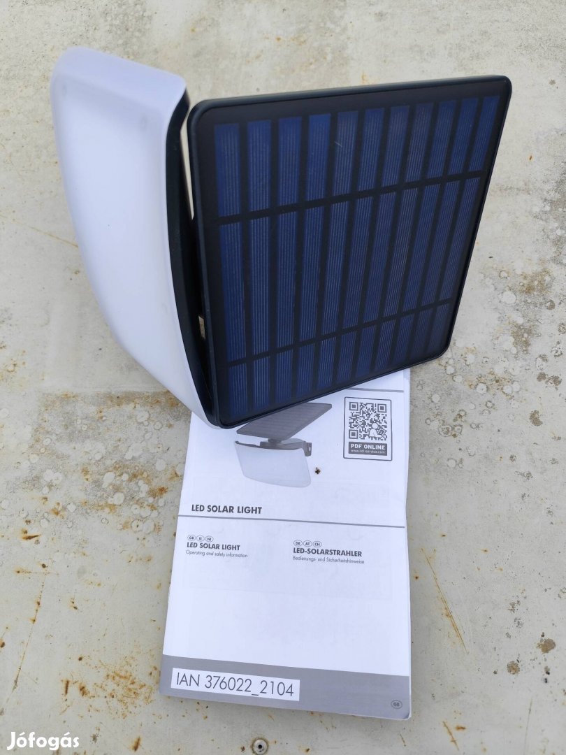 LED reflektor Lidl napelemes lámpa