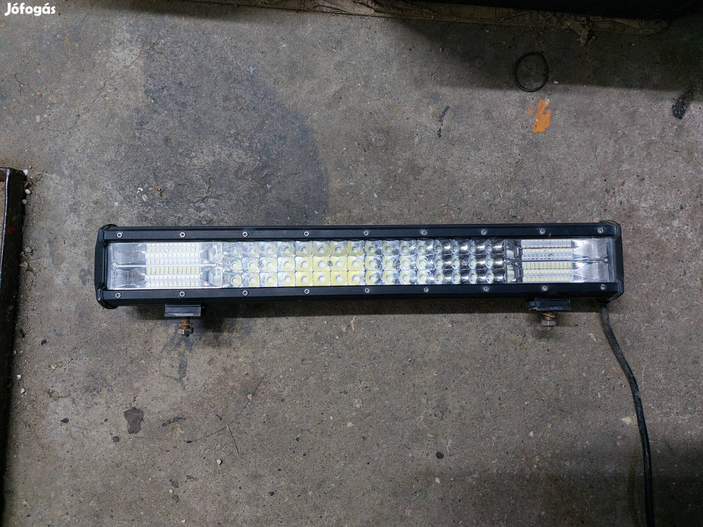 LED reflektor/fényhíd 12V