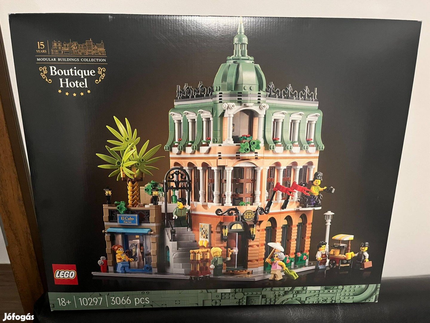 LEGO 10297 Boutique Hotel